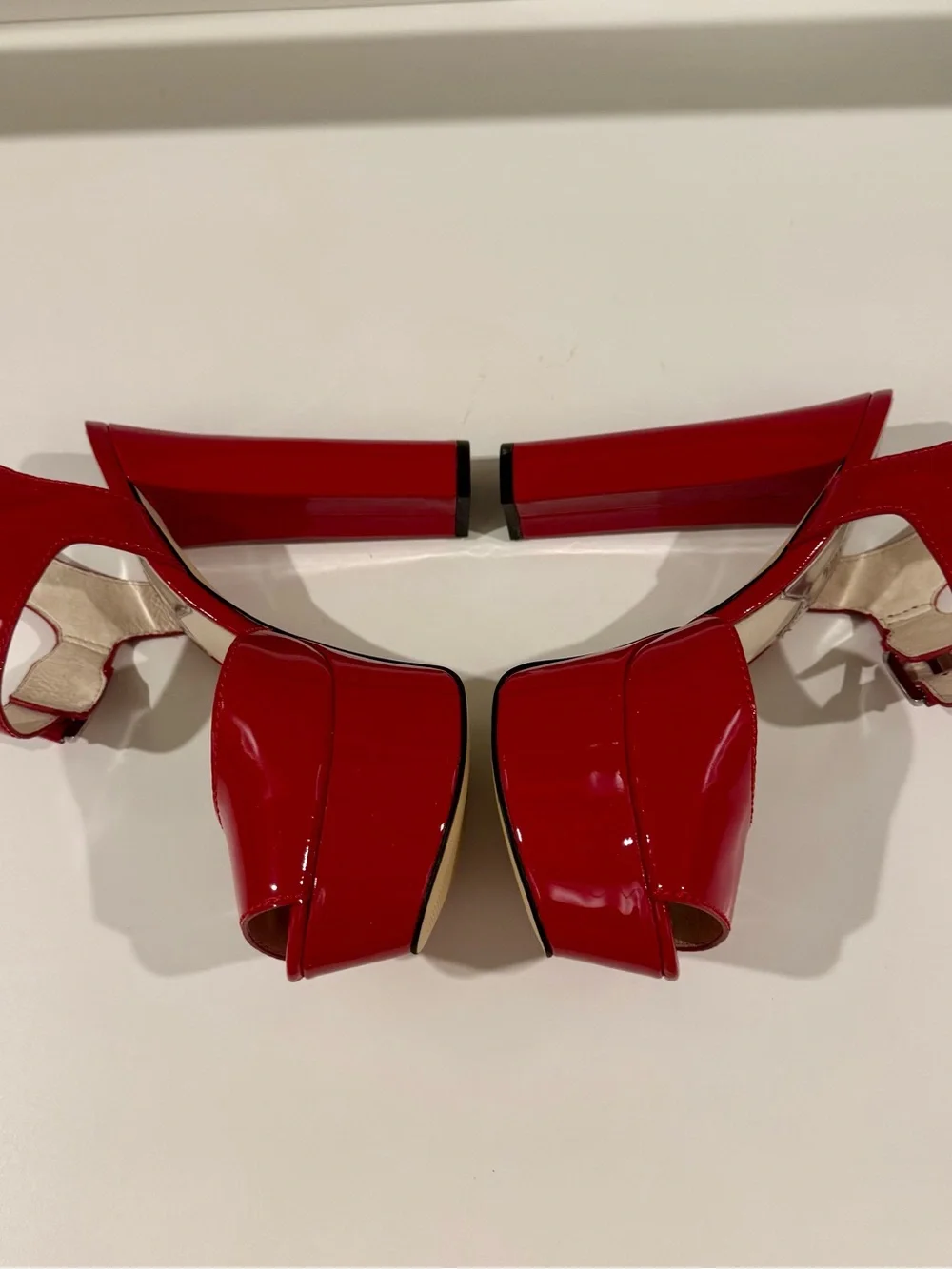 MICHAEL Michael Kors Red Patent Platform Sandals Brand New